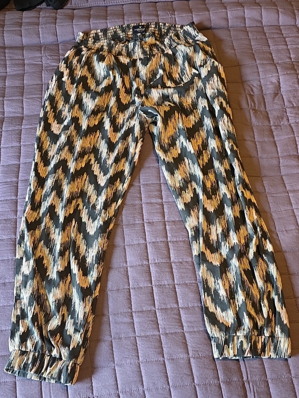 American Eagle Outfitters Black and Tan Printed Elastic Waistband Pants